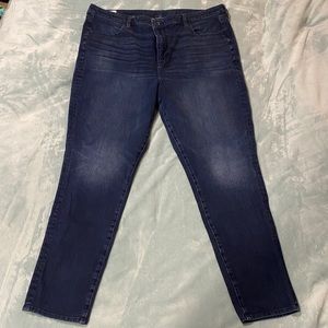 American Eagle Super High Rise Jegging